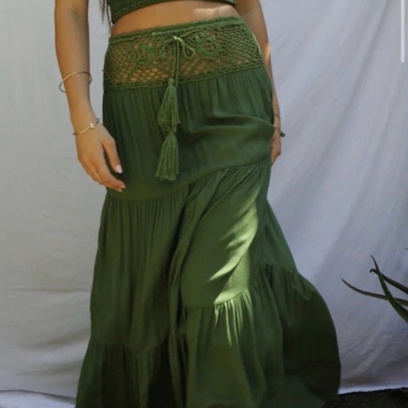 *ISO* Benoa Kaleia maxi skirt, Green, sz M or L! - Picture 1 of 1